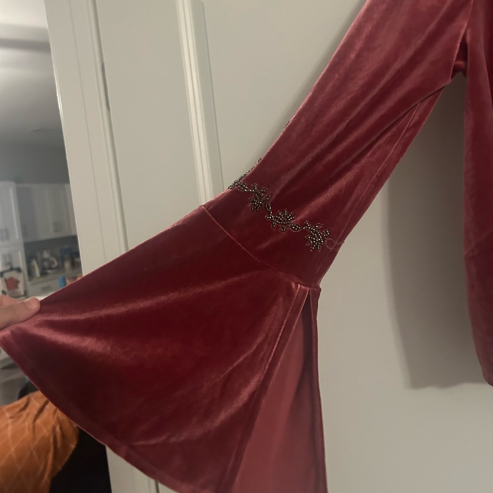 VENUS Burgundy Velvet Jacket - Picture 5 of 8